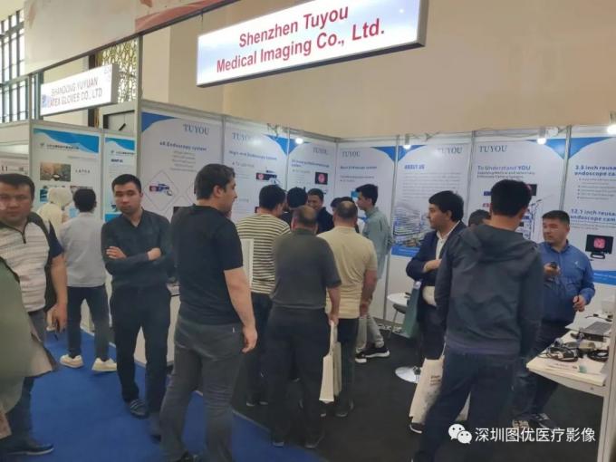 Full HD Endoscope Caméra médicale 100W Source lumineuse pour les ORL Urologie gynécologie Ophthalmologie 8